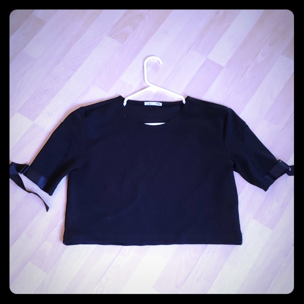 Zara Scoop Neck with 3/4 Sleeve Tee